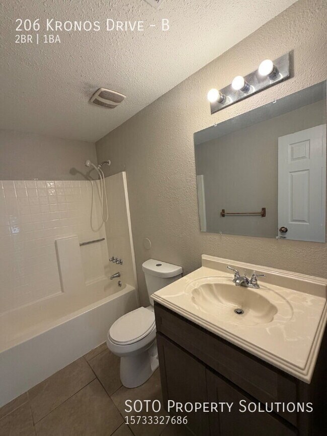 Building Photo - 206 Kronos Dr