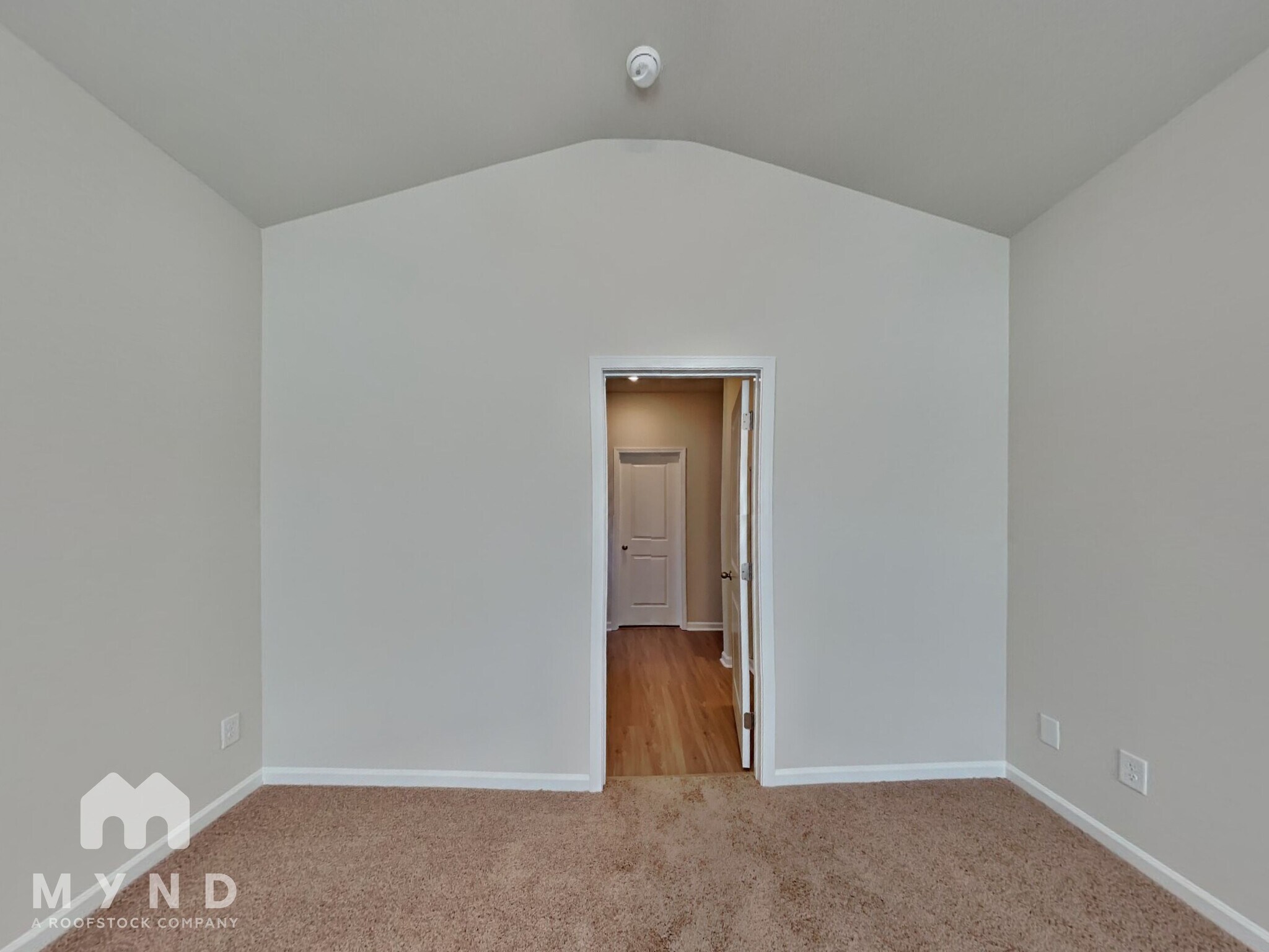 Building Photo - 350 Taverners Ln