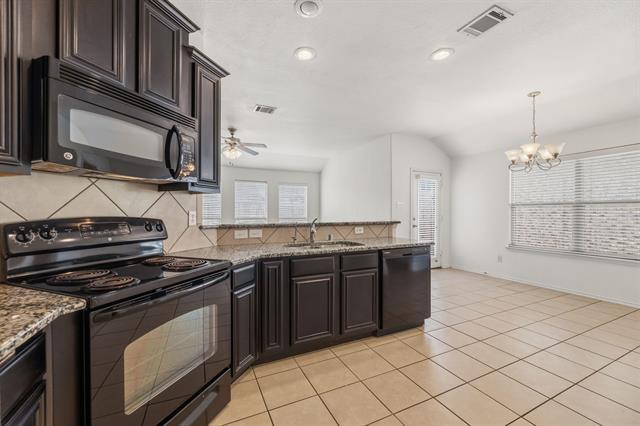 Building Photo - 1011 Meadow Green Ct