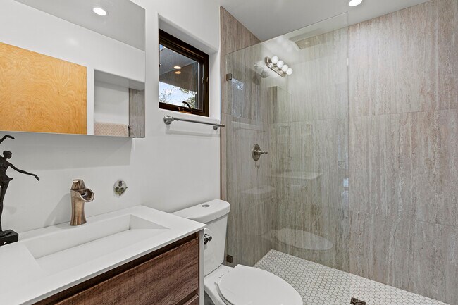 Building Photo - 20932 Canyon Trl