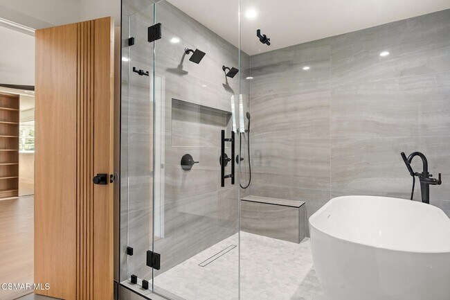 Building Photo - 84 Sunny Vista Ave