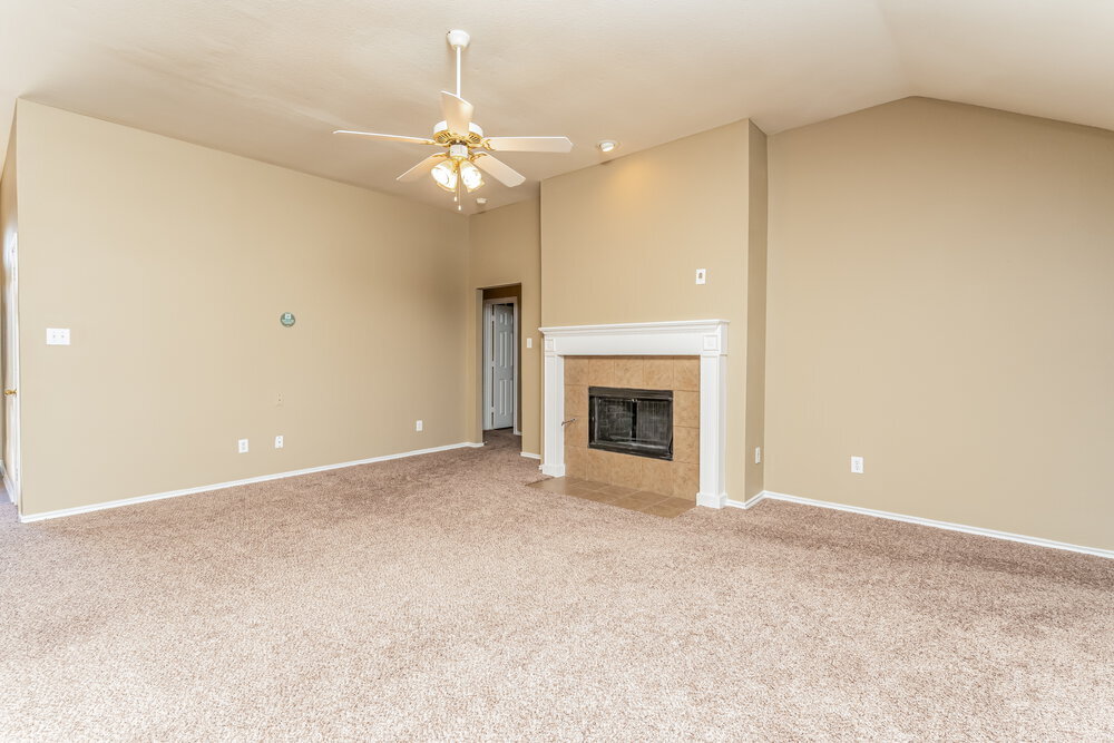 Building Photo - 1142 Hampshire Ln
