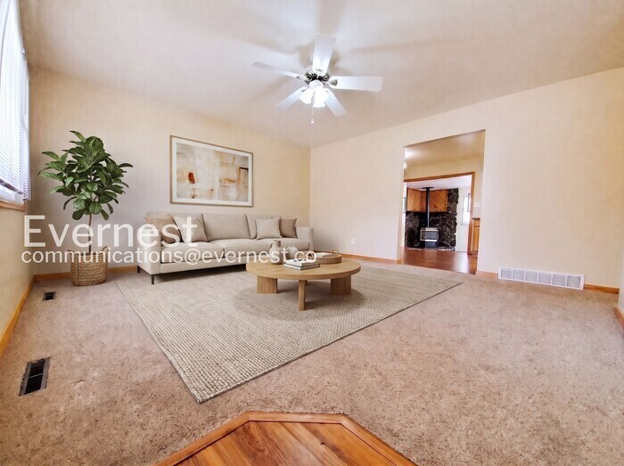 Building Photo - 1116 Juniper Ct