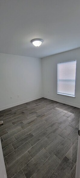 Building Photo - 4749 27th St SW