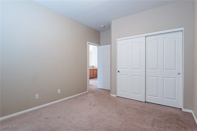 Building Photo - 8941 Bentonville Ct