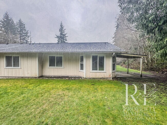 Building Photo - Duplex Living with Expansive Yard, LVP Flooring & Spacious Layout