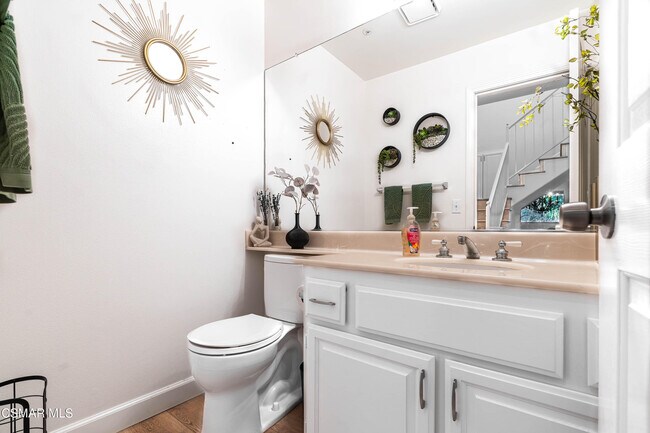 Building Photo - 279 N Skyline Dr