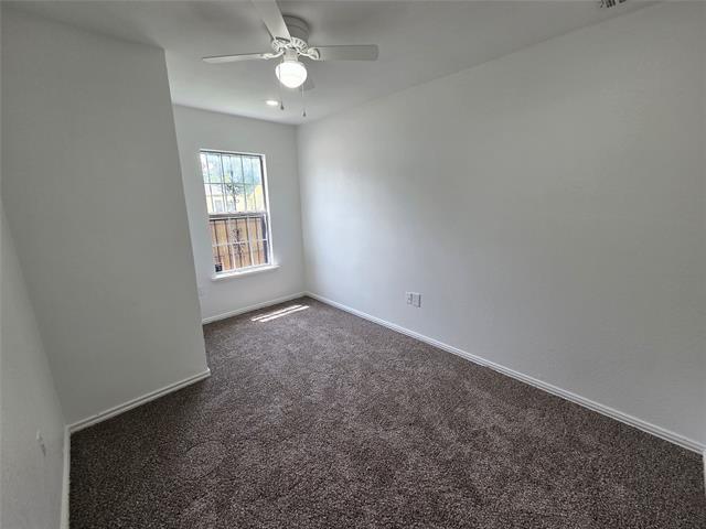 Building Photo - 3525 Roberts Ave