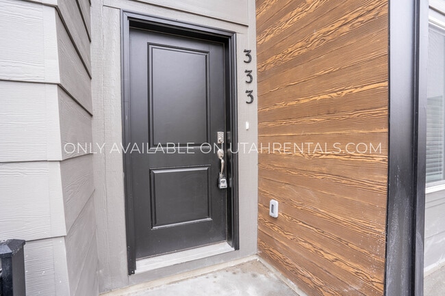 Building Photo - 333 S 1110 W