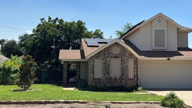 Building Photo - 8611 Emily Ave