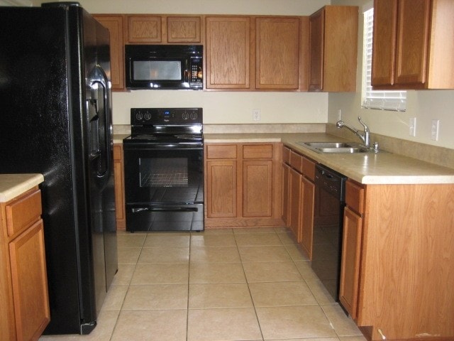 Building Photo - 1215 Lasalle Dr