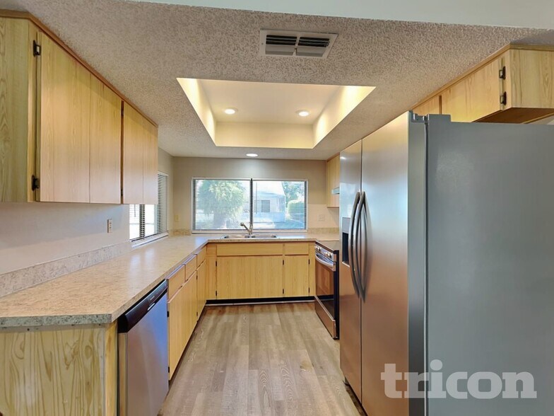 Building Photo - 13410 Shadberry Ln