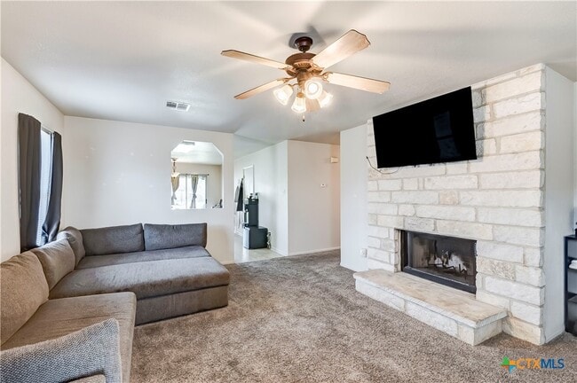 Building Photo - 3413 Traverse Dr