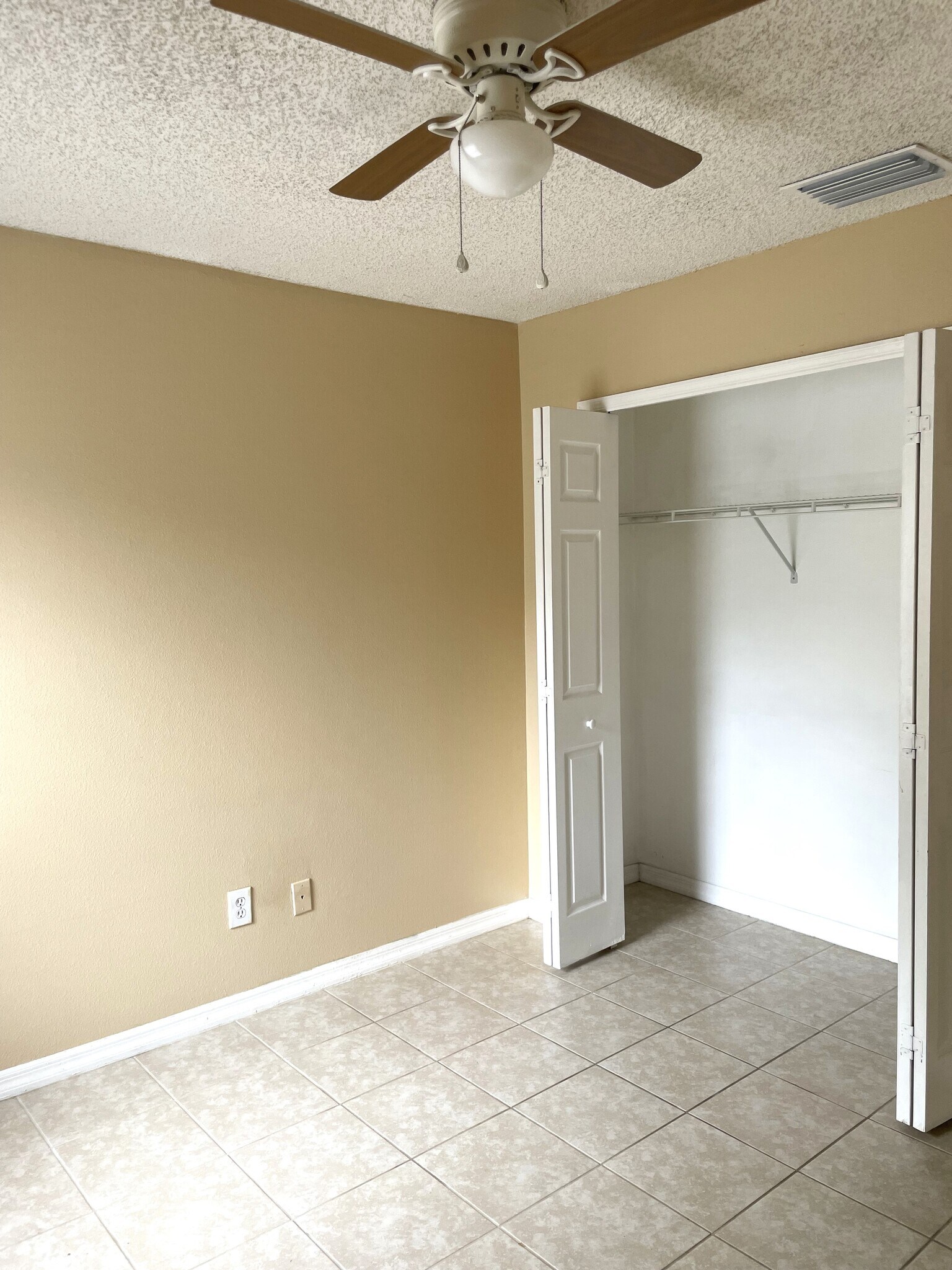 Building Photo - 4189 Shadow Creek Cir