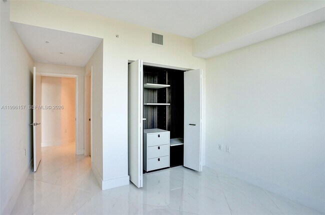 Building Photo - 301 Altara Ave