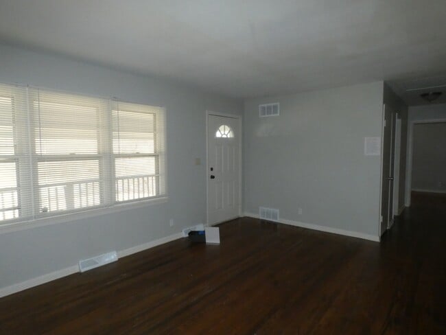 Building Photo - 4801 NW 61st St