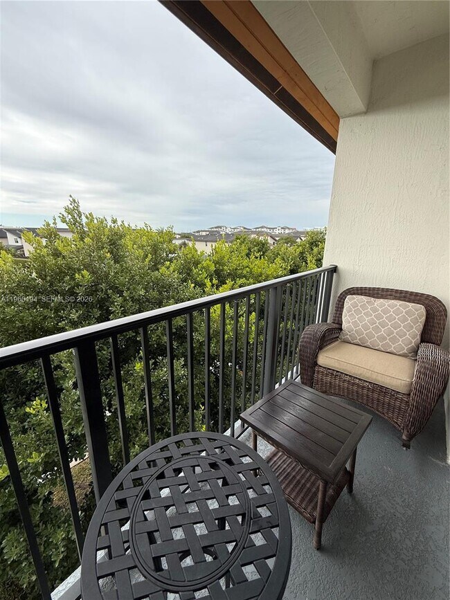 Building Photo - 7815 NW 104th Ave