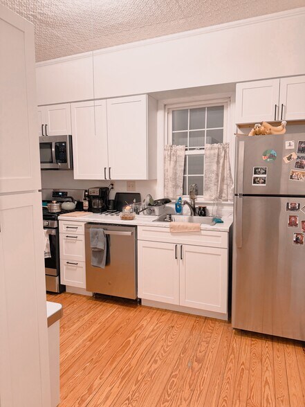 Kitchen - 69 Arnold St