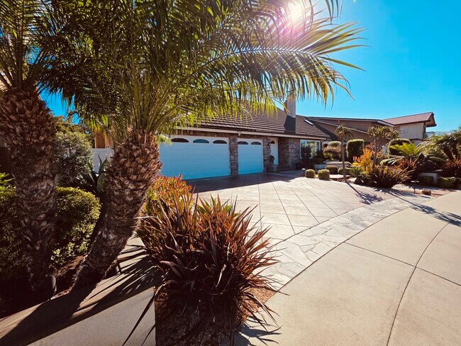 Primary Photo - 8612 Naples Dr