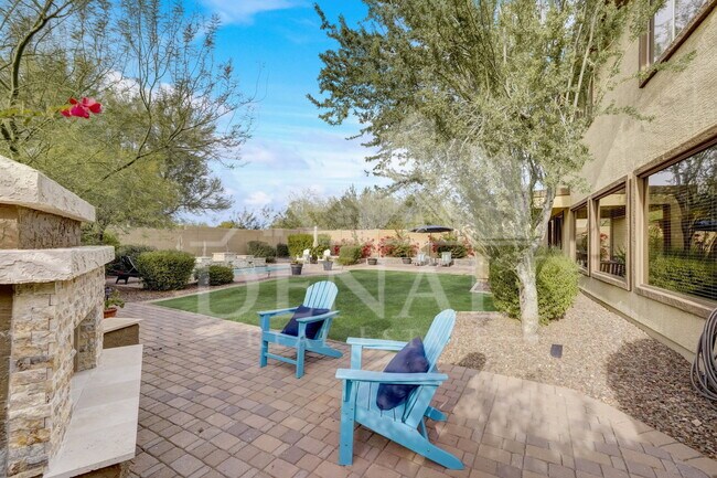 Building Photo - 40844 N Union Trail
