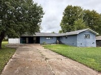 Building Photo - 918 Grant St