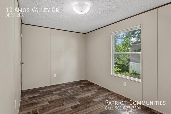 Building Photo - 13 Amos Valley Dr