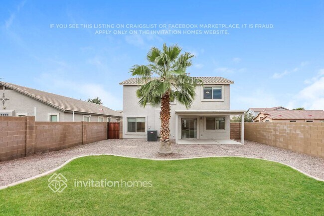 Building Photo - 1618 E Daniella Dr