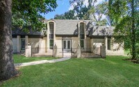 Building Photo - 619 River Plantation Dr