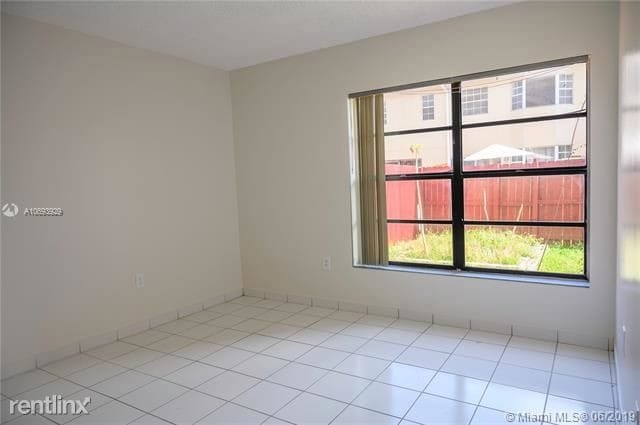 Building Photo - 2 br, 2 bath Condo - VILLA GRANDE CONDO