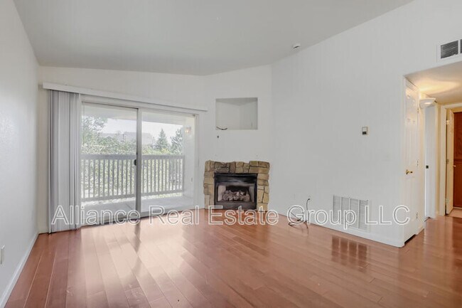 Building Photo - 9991 E Idaho Cir