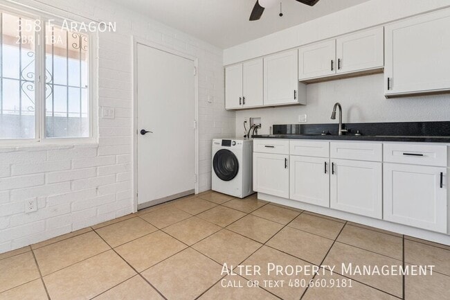 Building Photo - 358 E Aragon-
