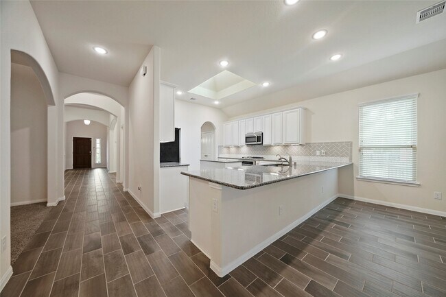 Building Photo - 1403 Holly Chase Dr