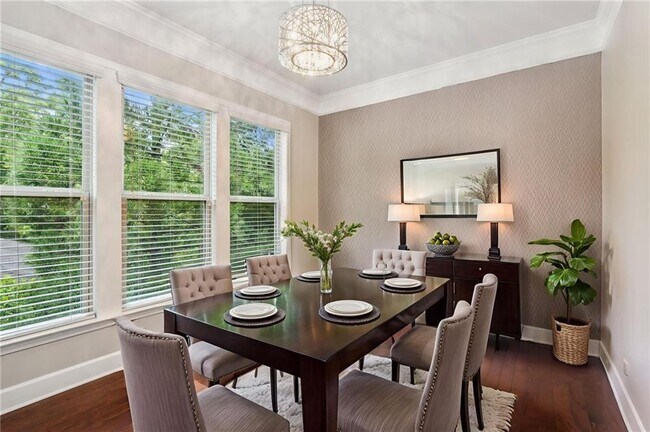 Building Photo - 1514 Woodbridge Way NE