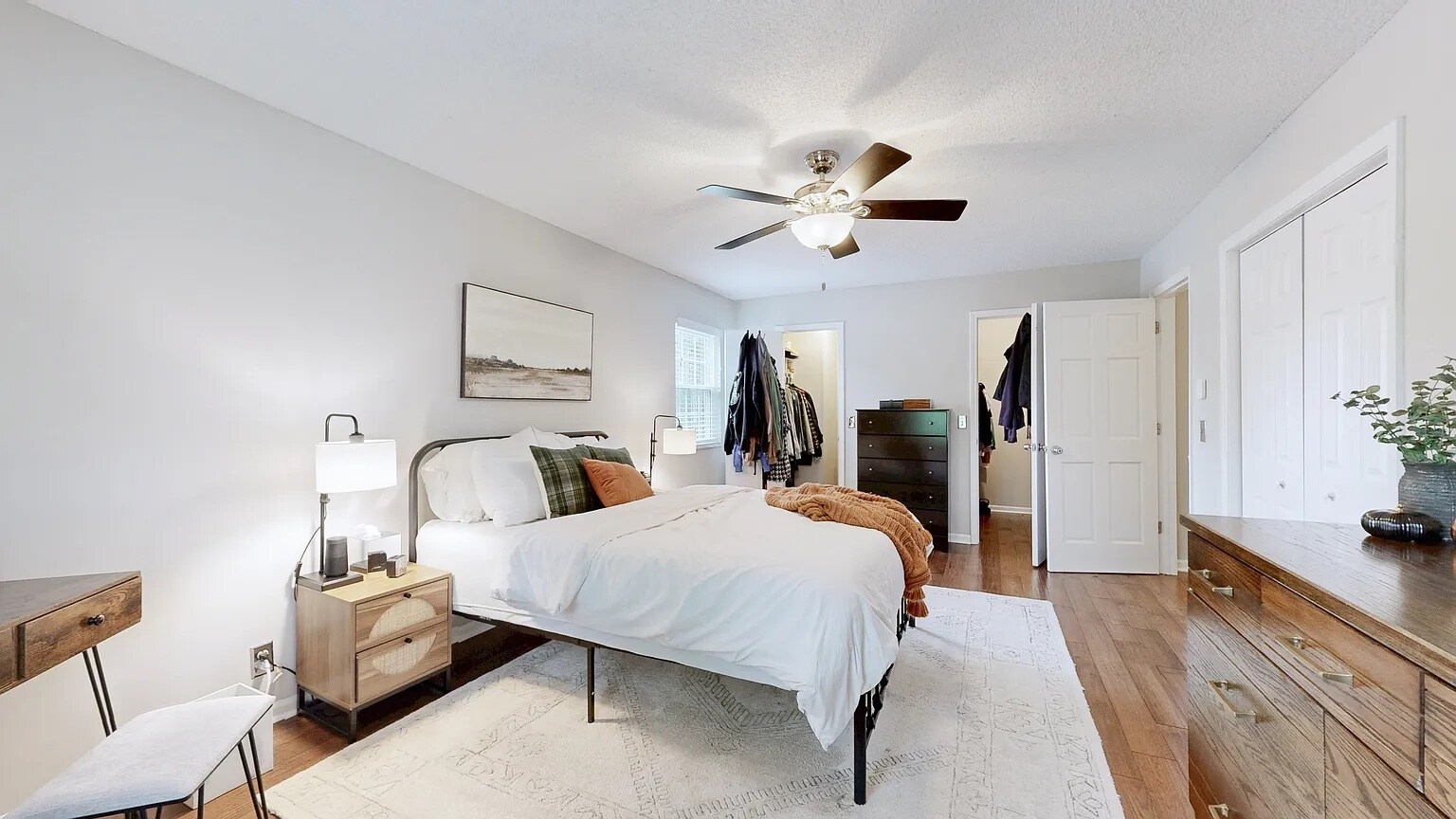 Building Photo - 604 Old Lebanon Dirt Rd