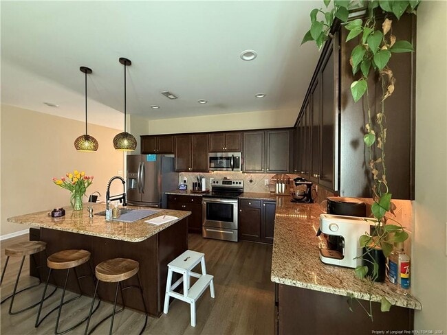 Building Photo - 2040 Stonewash Dr