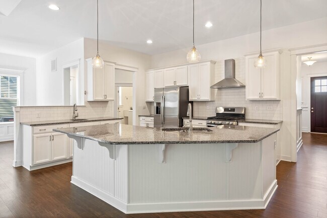 Building Photo - 22395 Arbor Cir