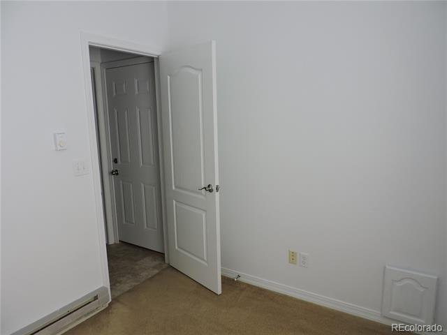 Building Photo - 10216 Rodeo Park Dr