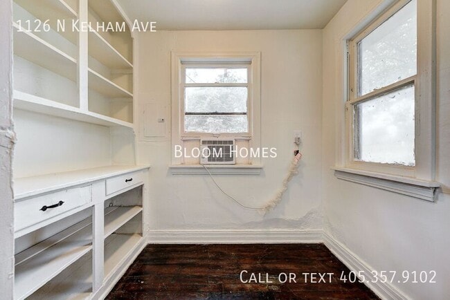 Building Photo - 1126 N Kelham Ave