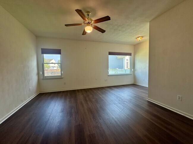 Building Photo - 905 Laconia Ct