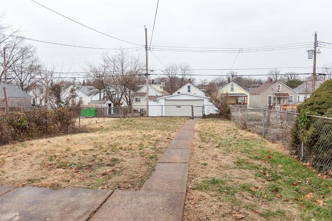 Building Photo - 5334 Gilson Ave