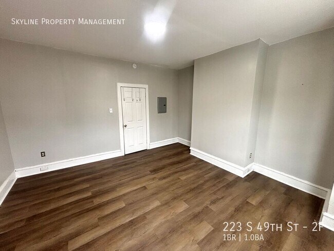 Building Photo - 223 S 49th St