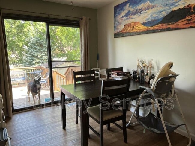 Building Photo - 405 Fort St