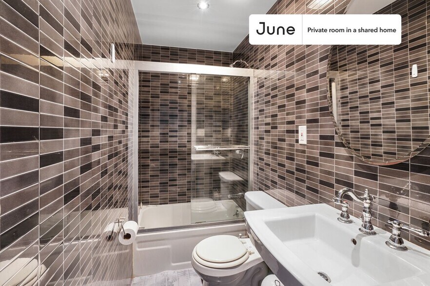 Building Photo - Room in Shared 3 bed/2 bath home in Upper West Side