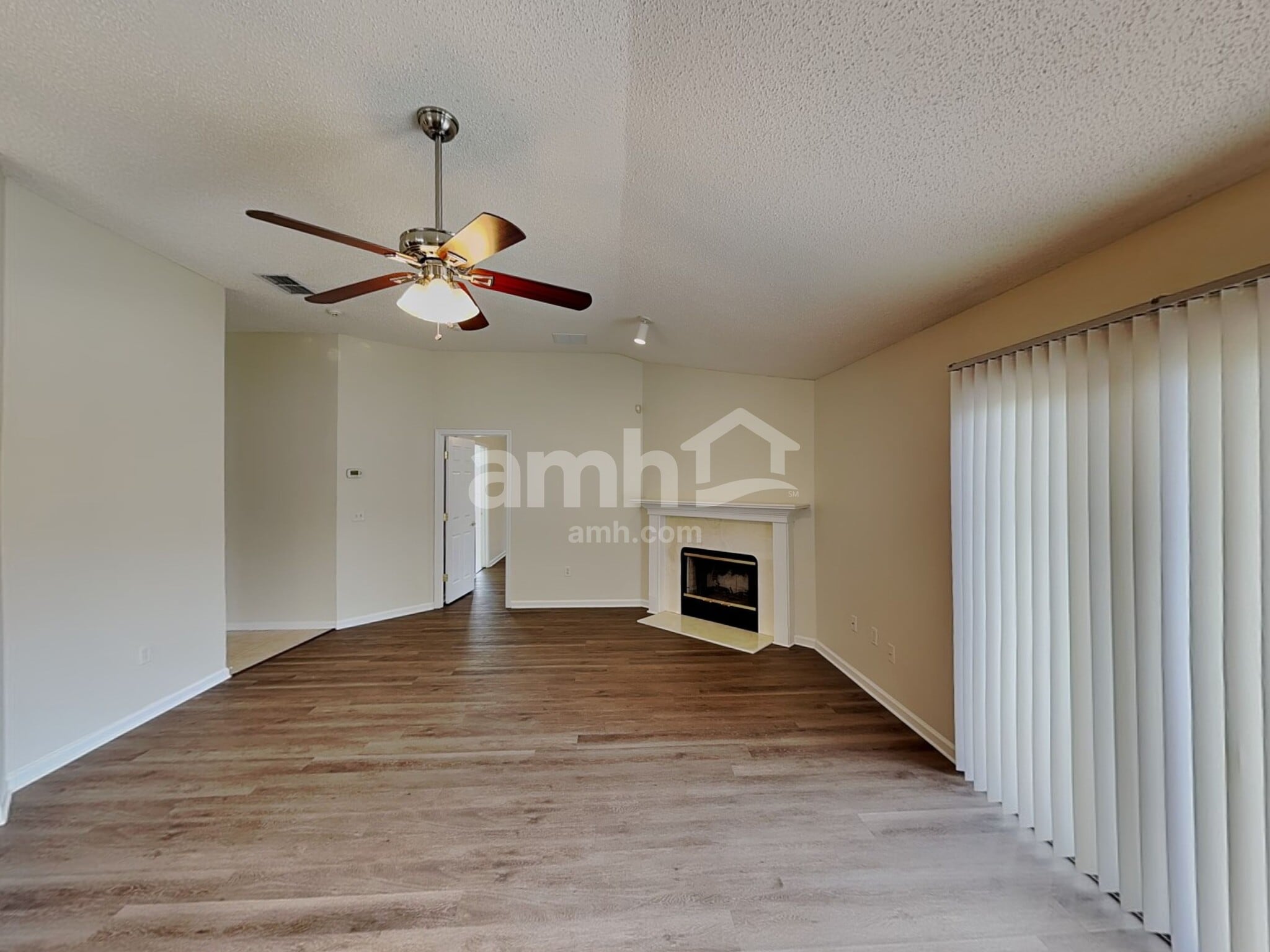 Building Photo - 3747 Alcove Dr