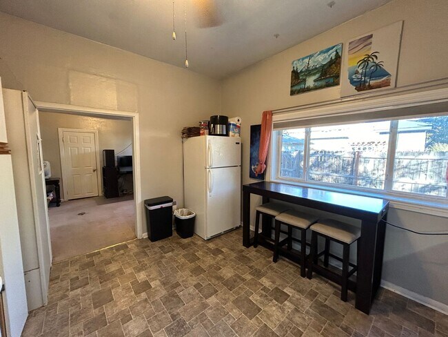 Building Photo - Charming Old Town Fort Collins Home with Yard