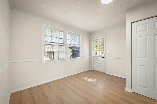 Building Photo - 981 McTyre Ct