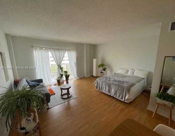 Building Photo - 1455 N Treasure Dr