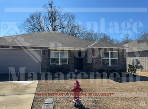 Building Photo - Charming 4-Bedroom Home in Conway with Mod...