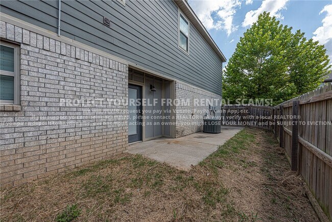 Building Photo - 1284 N Corsica Dr