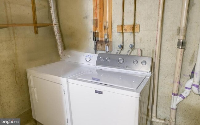 Building Photo - 1831 Tufa Terrace